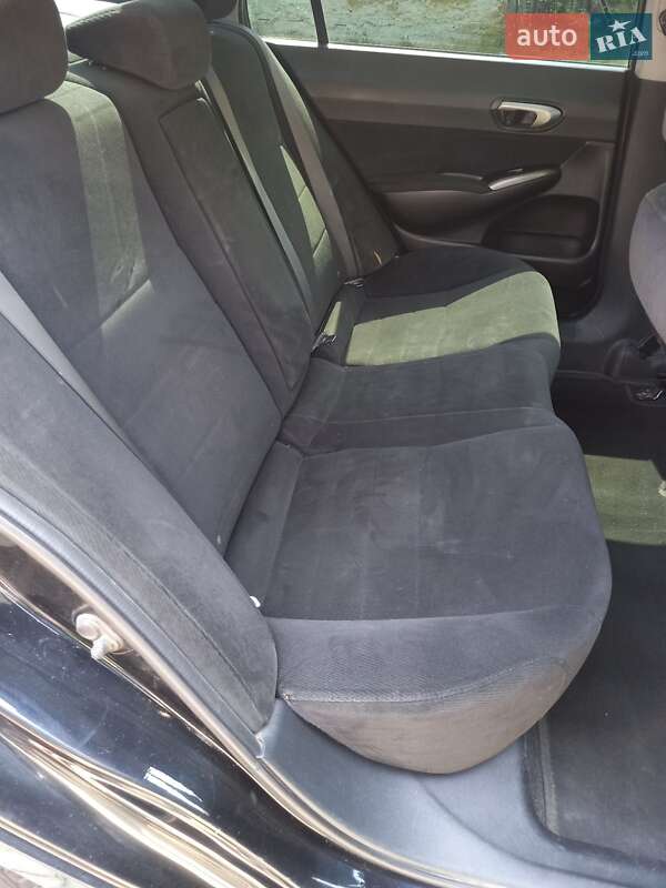 Седан Honda Civic 2008 в Чернівцях