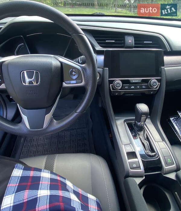 Седан Honda Civic 2017 в Черкасах