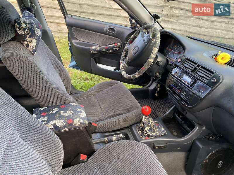 Седан Honda Civic 1996 в Киеве