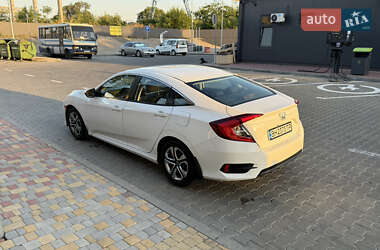 Седан Honda Civic 2015 в 