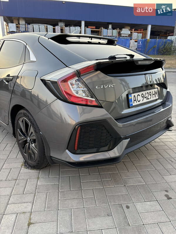 Хетчбек Honda Civic 2017 в Луцьку