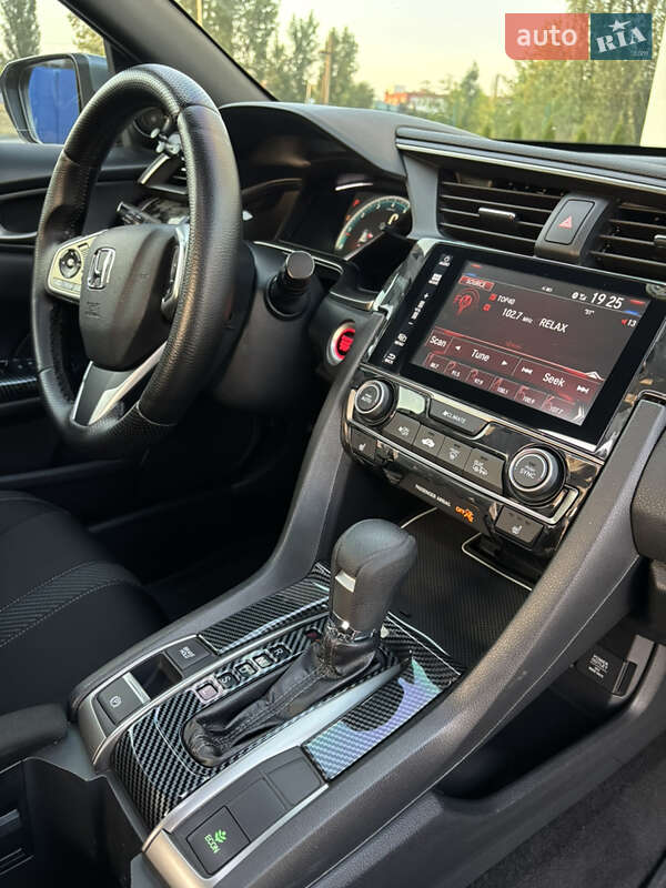 Хетчбек Honda Civic 2017 в Луцьку