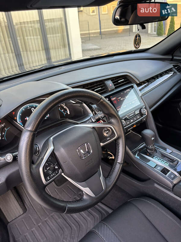 Хетчбек Honda Civic 2017 в Луцьку