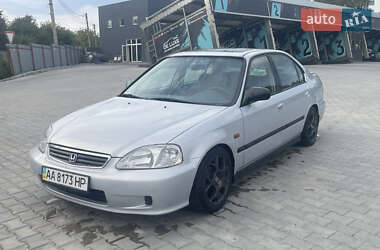 Седан Honda Civic 1999 в Полтаві