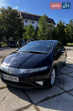 Хэтчбек Honda Civic 2008 в 