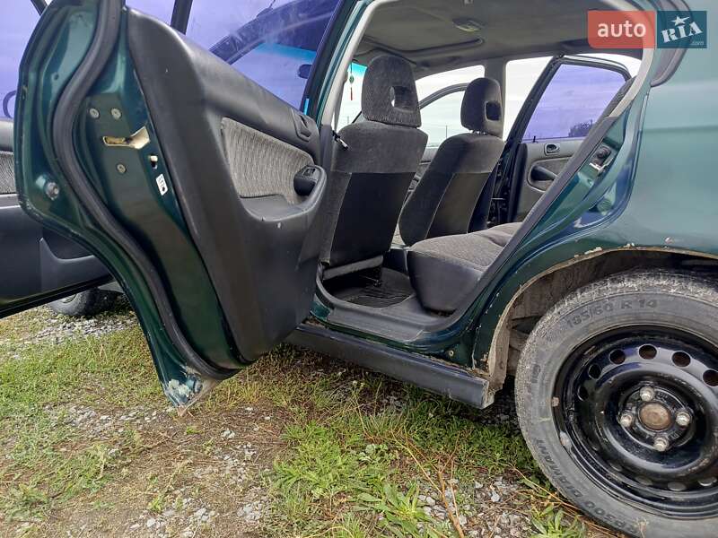 Седан Honda Civic 1998 в Дунаївцях