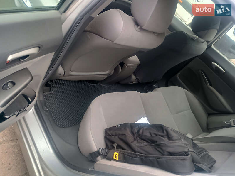 Седан Honda Civic 2006 в Ровно