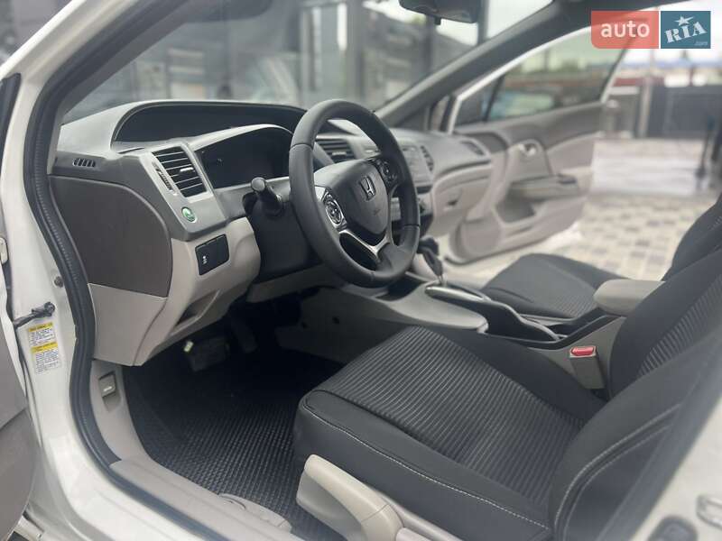 Седан Honda Civic 2012 в Тернополе