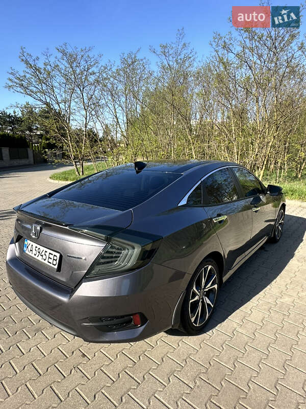 Седан Honda Civic 2019 в Киеве