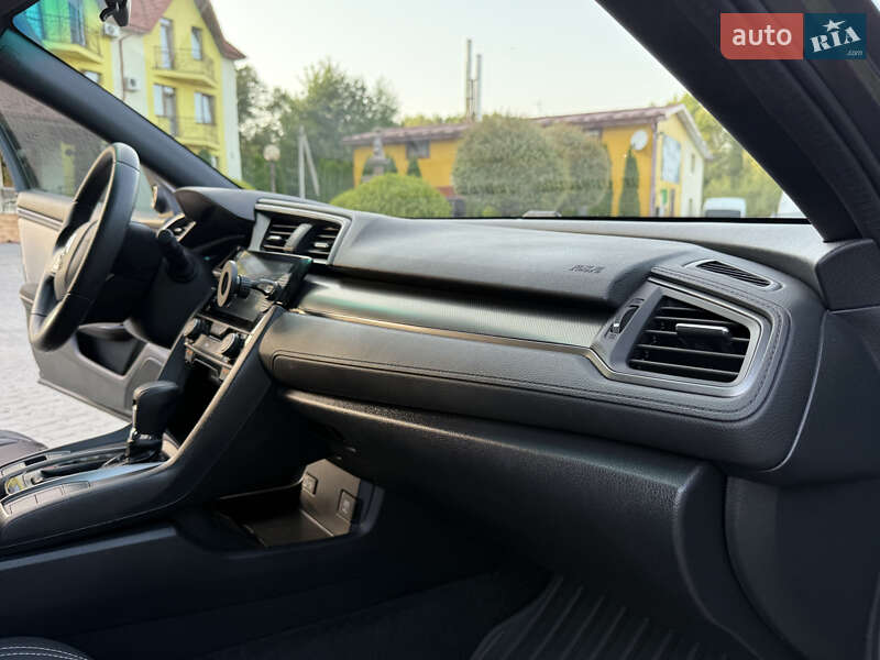 Хэтчбек Honda Civic 2017 в Трускавце
