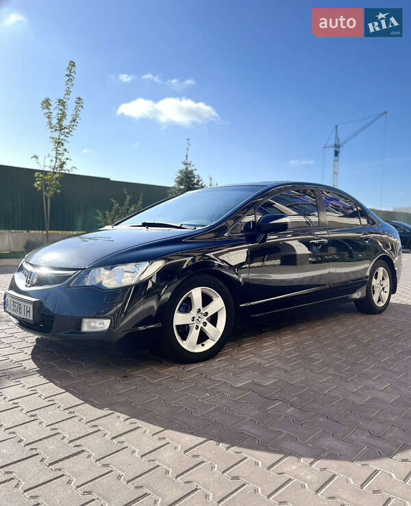 Седан Honda Civic 2006 в Софиевской Борщаговке