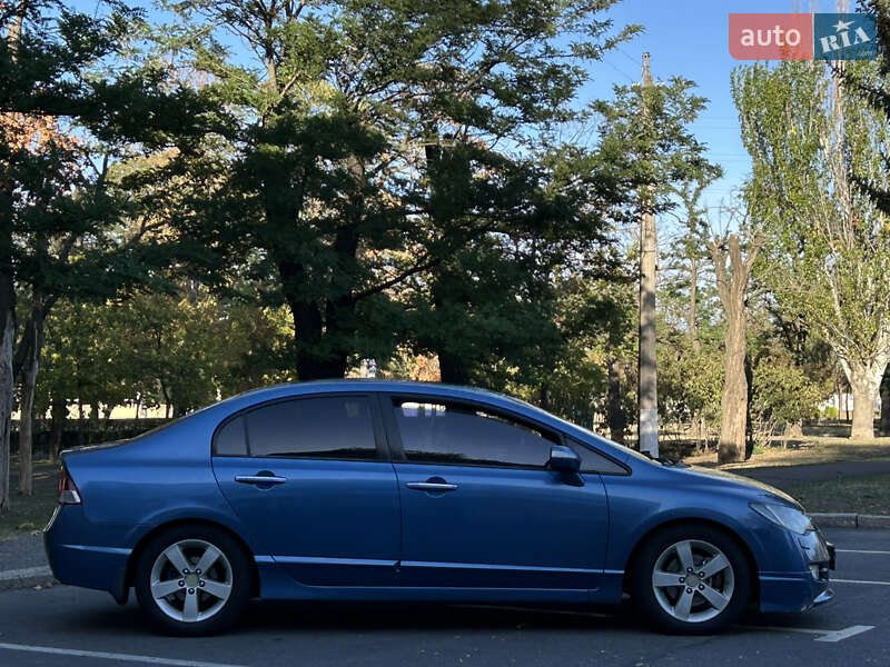 Седан Honda Civic 2006 в Николаеве
