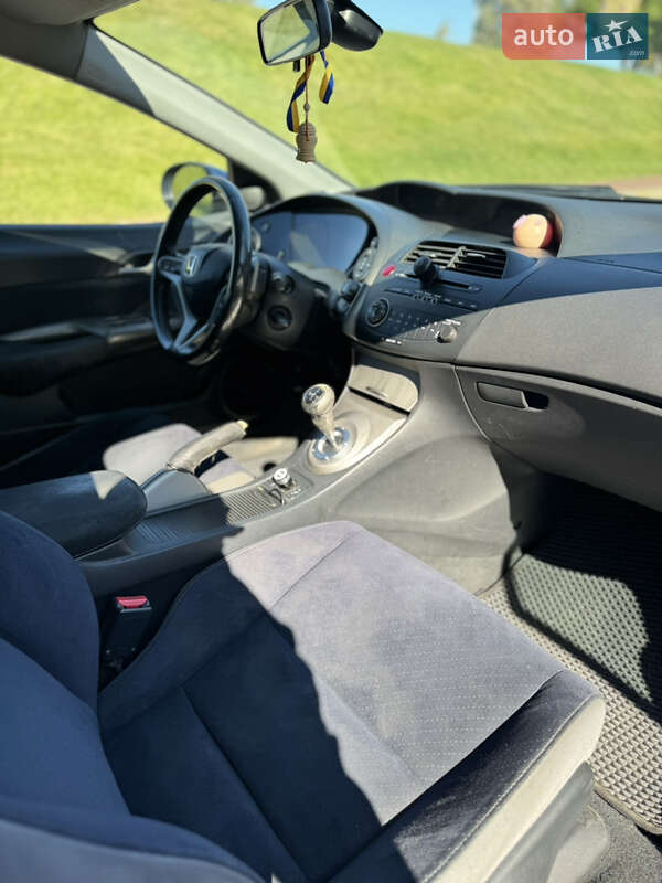 Хэтчбек Honda Civic 2008 в Киеве
