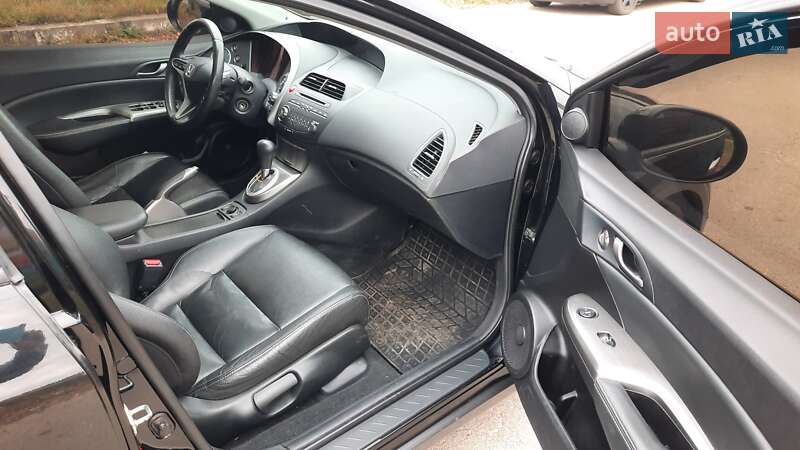 Хэтчбек Honda Civic 2010 в Харькове