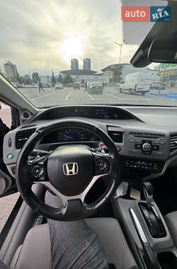 Седан Honda Civic 2012 в 