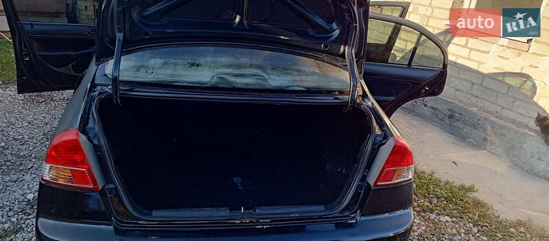 Седан Honda Civic 2004 в Кривому Розі