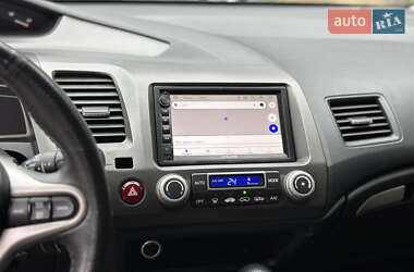 Седан Honda Civic 2010 в 