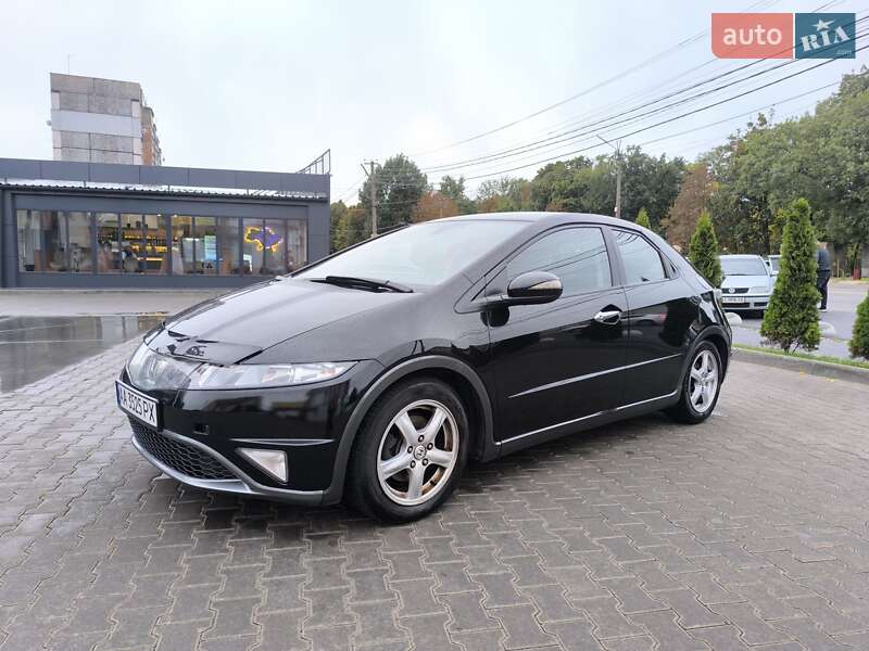 Хэтчбек Honda Civic 2008 в 