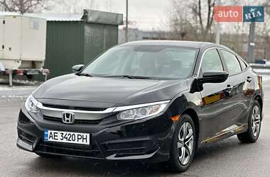 Седан Honda Civic 2018 в Львове
