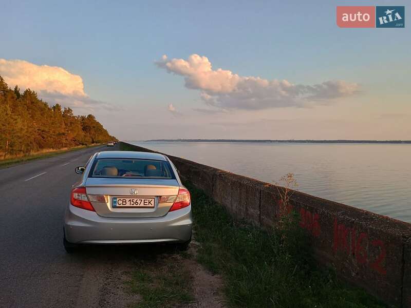 Седан Honda Civic 2012 в Киеве