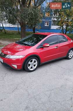 Хэтчбек Honda Civic 2008 в Запорожье