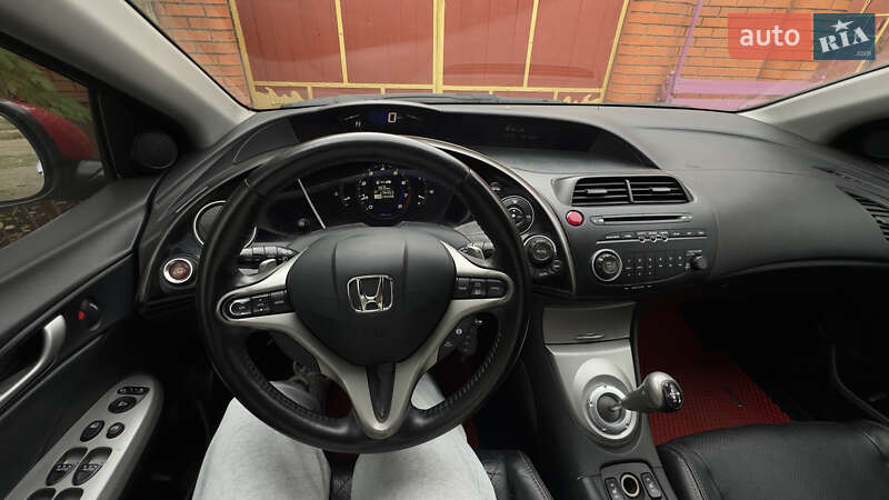 Хэтчбек Honda Civic 2008 в Николаеве фото 13 Хэтчбек Honda Civic 2008 в Николаеве