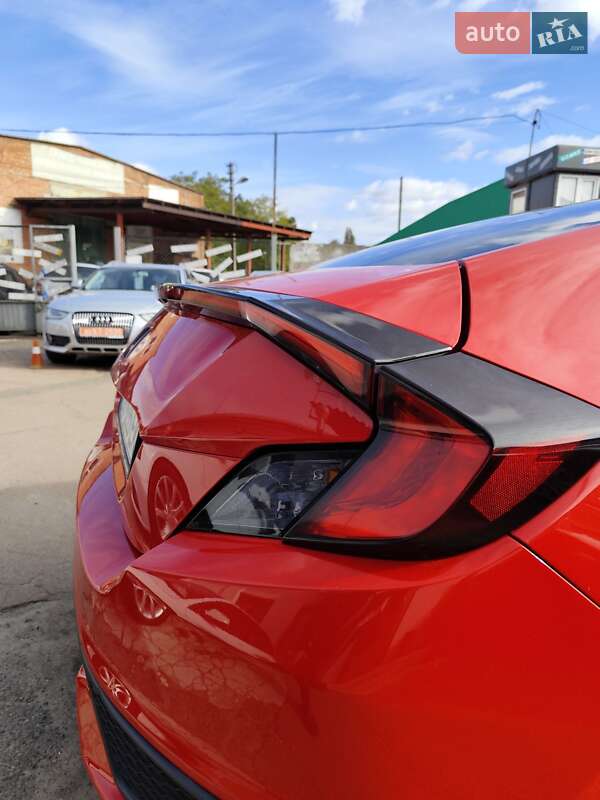 Купе Honda Civic 2017 в Чернигове