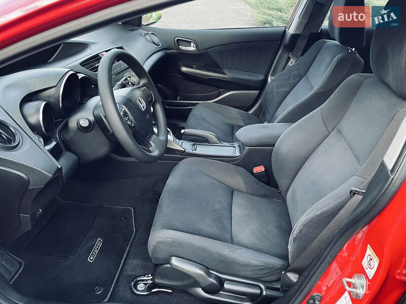Хэтчбек Honda Civic 2013 в Киеве