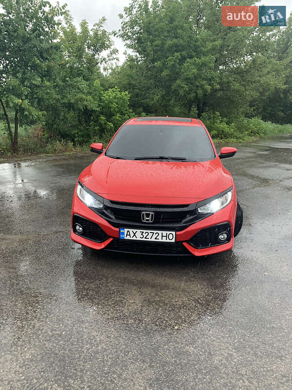 Хэтчбек Honda Civic 2017 в Харькове