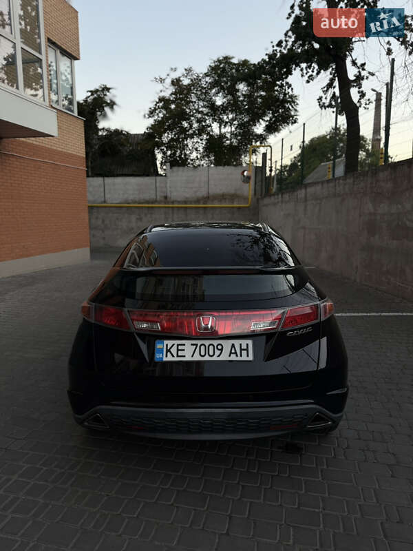 Хетчбек Honda Civic 2008 в Дніпрі