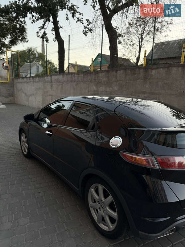 Хетчбек Honda Civic 2008 в Дніпрі