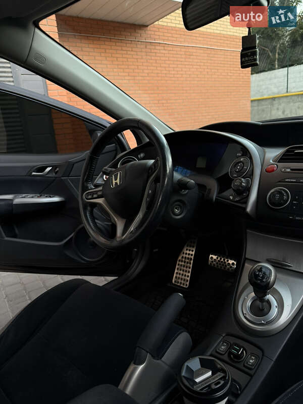 Хетчбек Honda Civic 2008 в Дніпрі