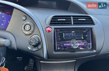 Хэтчбек Honda Civic 2010 в 