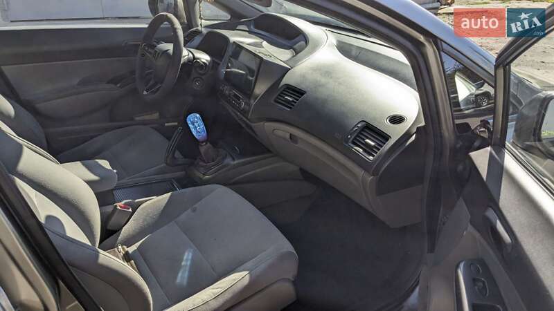 Седан Honda Civic 2006 в Львові