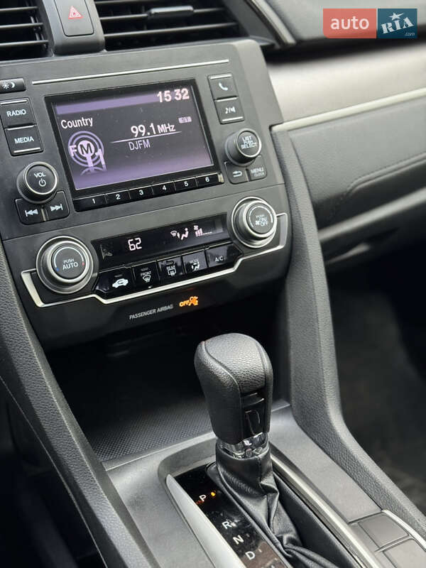 Седан Honda Civic 2015 в Полтаве