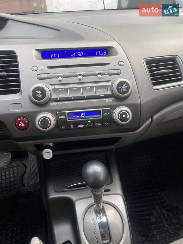 Седан Honda Civic 2007 в Тернополі