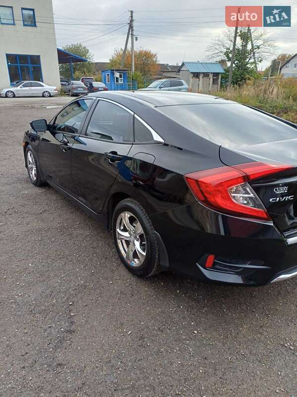 Седан Honda Civic 2019 в Івано-Франківську