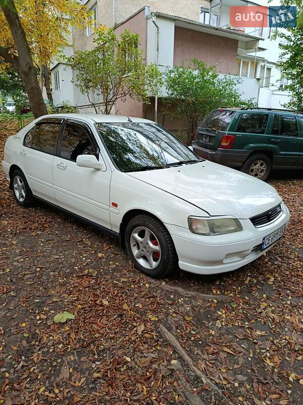 Лифтбек Honda Civic 1996 в Черновцах
