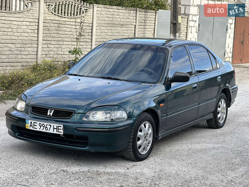 Седан Honda Civic 1997 в Дніпрі