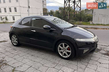Хэтчбек Honda Civic 2007 в 