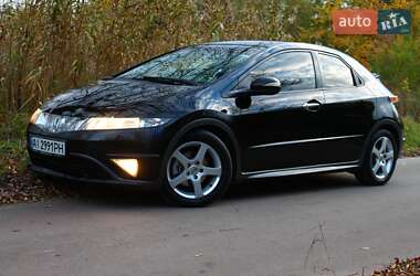 Хэтчбек Honda Civic 2006 в 