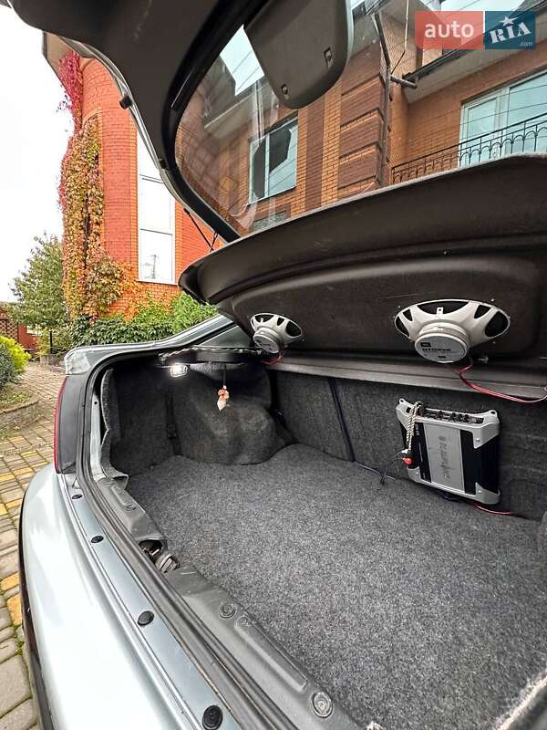 Ліфтбек Honda Civic 1998 в Умані фото 18 Ліфтбек Honda Civic 1998 в Умані