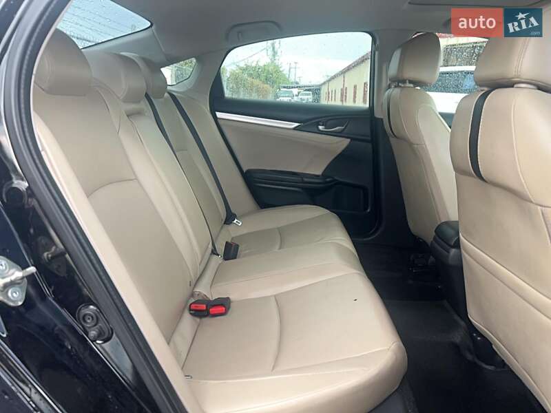 Седан Honda Civic 2017 в Полтаве