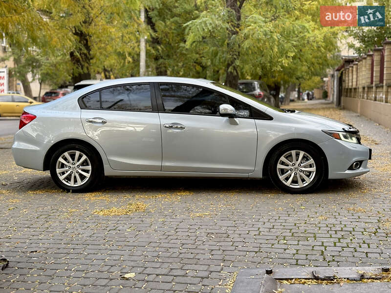 Седан Honda Civic 2012 в Киеве фото 6 Седан Honda Civic 2012 в Киеве