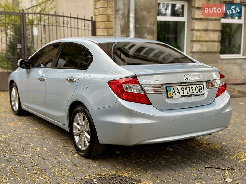 Седан Honda Civic 2012 в Киеве фото 12 Седан Honda Civic 2012 в Киеве