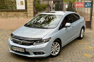 Седан Honda Civic 2012 в  фото 17 Седан Honda Civic 2012 в