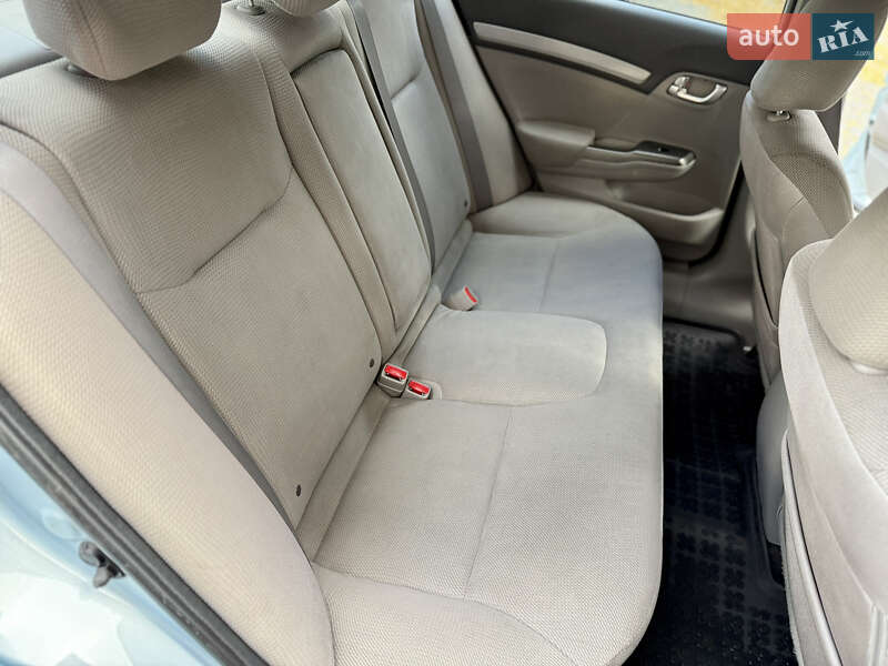 Седан Honda Civic 2012 в Киеве фото 36 Седан Honda Civic 2012 в Киеве