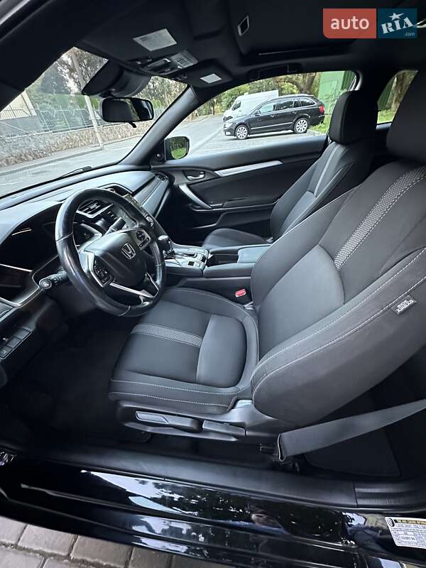 Купе Honda Civic 2020 в Львове фото 9 Купе Honda Civic 2020 в Львове