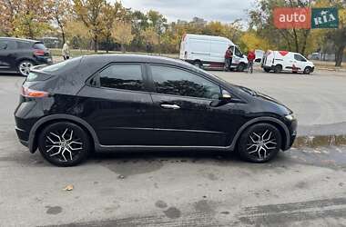 Хетчбек Honda Civic 2007 в  фото 4 Хетчбек Honda Civic 2007 в