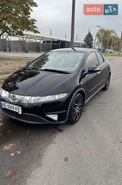 Хетчбек Honda Civic 2007 в  фото 6 Хетчбек Honda Civic 2007 в